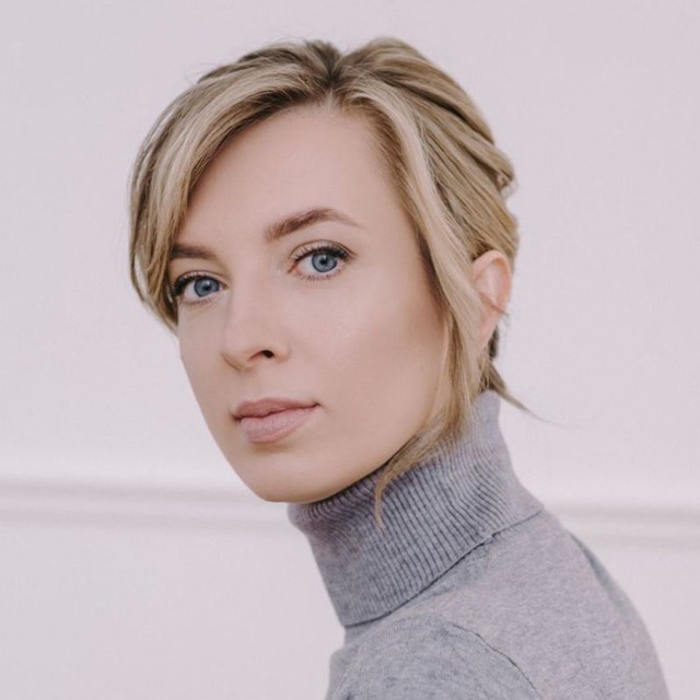 Елена Ковалева
